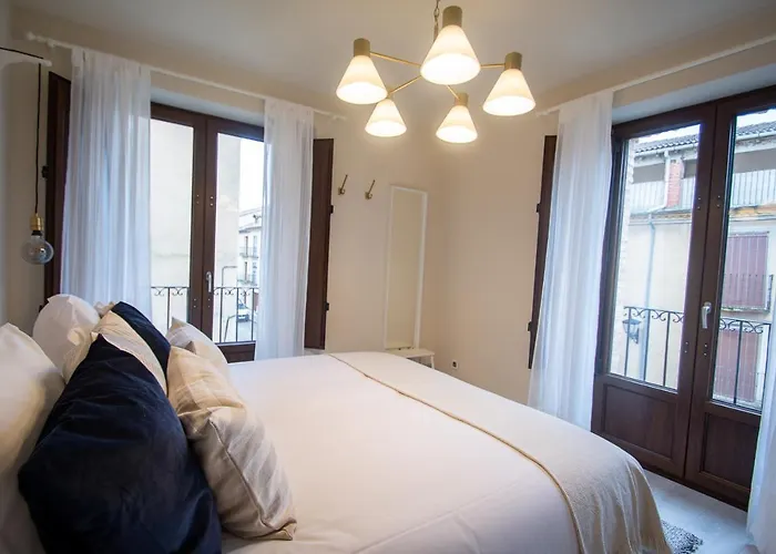 Uxama Luxury Epona - Junto A La Plaza Mayor Con Ascensor 아파트 엘부르고데오스마